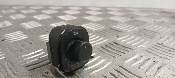 Volkswagen PASSAT B6 Wing mirror switch 1K0959565F