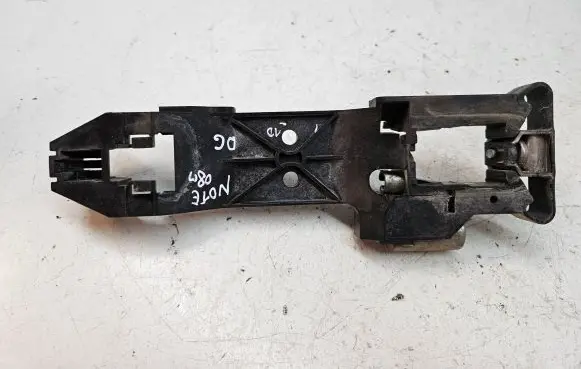 Nissan Note (E11) Rear door exterior handle/bracket 242275