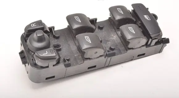 Volvo V40 Quarter vent window switch 31376495