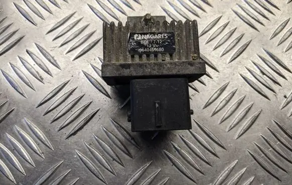 Renault Laguna II Glow plug pre-heat relay 9640469680