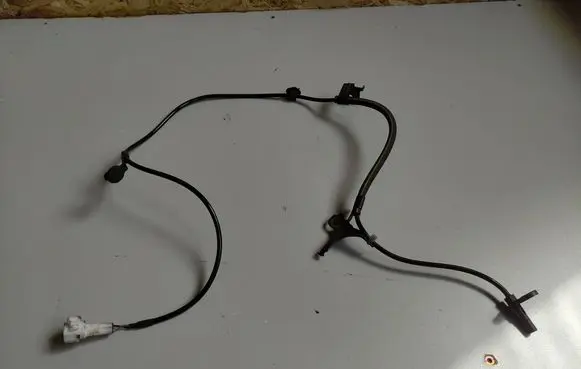 Toyota Yaris ABS brake wheel speed sensor 895420D050 6210754783