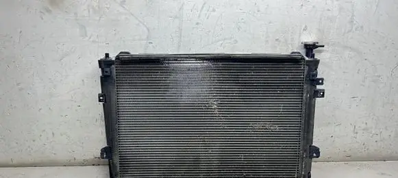 KIA Carens II Coolant radiator
