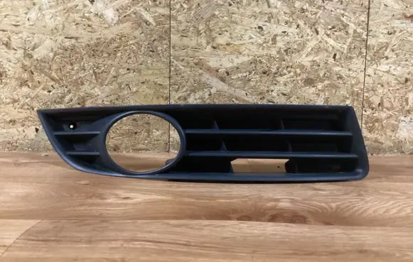 Volkswagen PASSAT B6 Front fog light trim/grill 3C0853666A