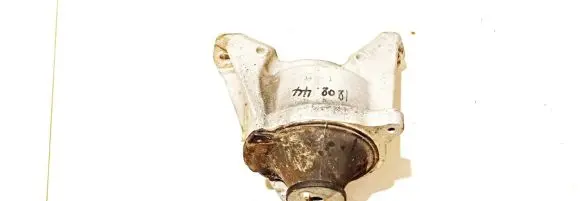 Honda CR-V Engine mount bracket 21t1g