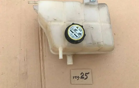 Ford Ranger Coolant expansion tank/reservoir