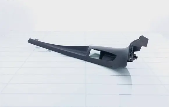 Foot area side trim