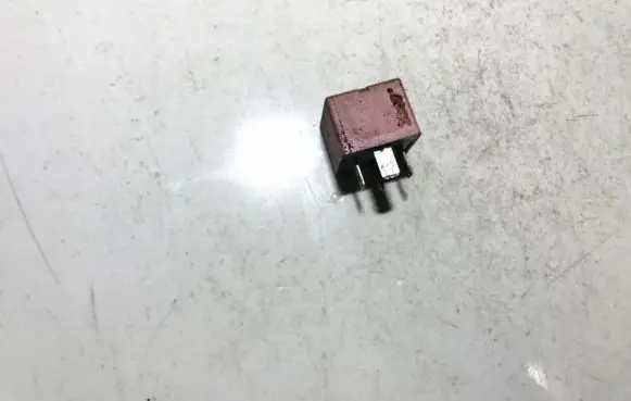 Renault Clio II Other relay 8200308271