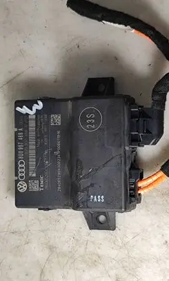 Audi A1 Gateway control module 8U0907468A 1P010066
