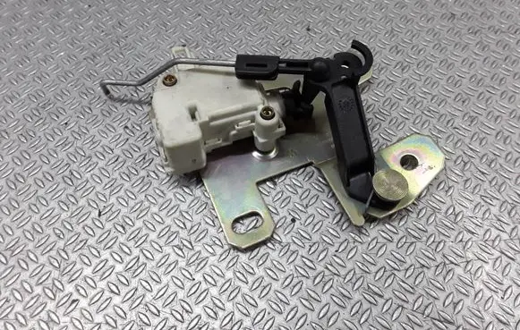 Volkswagen Touareg I Tailgate boot lock/latch motor 7L6827425
