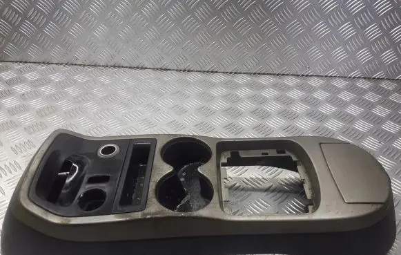 Renault Espace IV Center console 8200110758