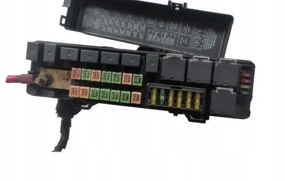 Chrysler 300 - 300C Fuse box set P05081007AB