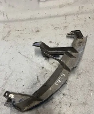 Headlight/headlamp mounting bracket