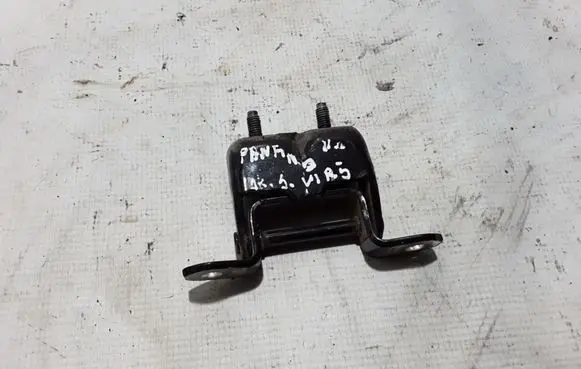 Rear door upper hinge
