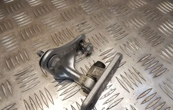 Mercedes-Benz S W221 Front door lower hinge MERCEDESBENZ 2549