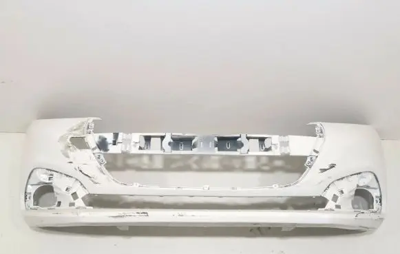 Peugeot 208 Front bumper 9810518777