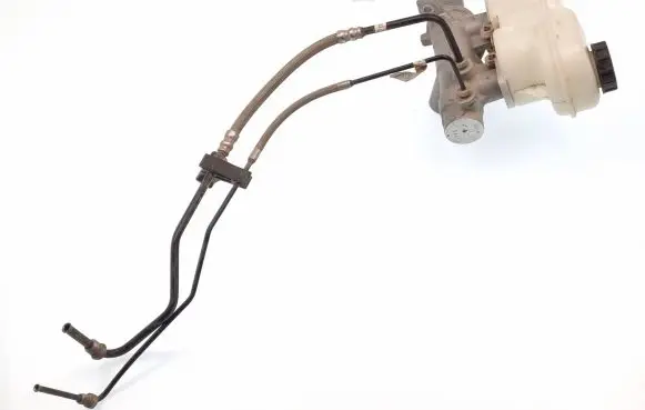Brake fluid reservoir