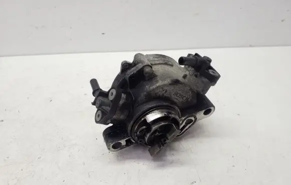Ford Focus Vacuum pump 9804021880