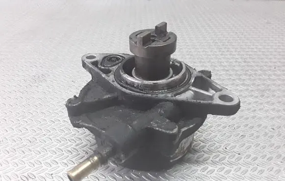 Peugeot Expert Vacuum pump