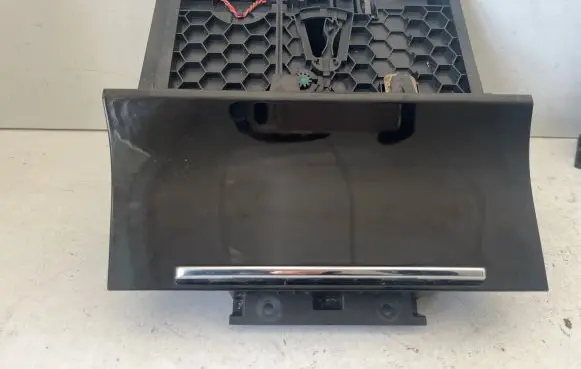 Skoda Superb B8 (3V) Car ashtray 5E0035502