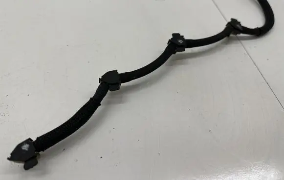 Volkswagen Golf VII Fuel return line/hose 