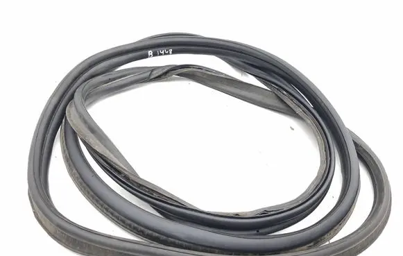 Land Rover Range Rover L405 Trunk rubber seal (body)