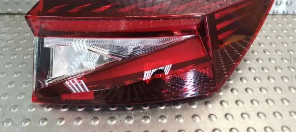 Skoda Enyaq iV Rear/tail lights 5LA945208A