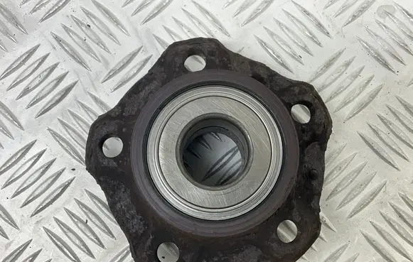 Audi A4 S4 B9 Stub axle 