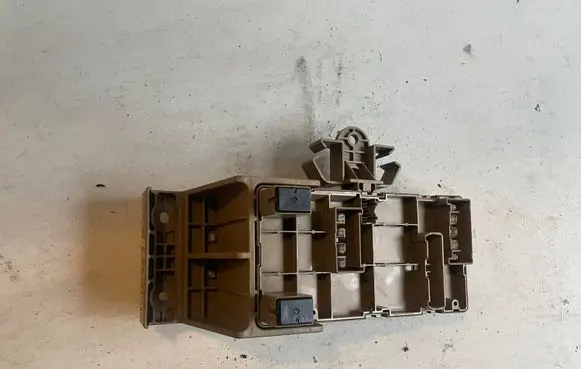 Subaru Impreza III Fuse module 82201FG010