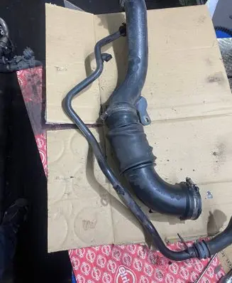 Land Rover Range Rover L405 Turbo air intake inlet pipe/hose AH229F876BB 1038105S03
