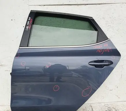 KIA Ceed Rear door