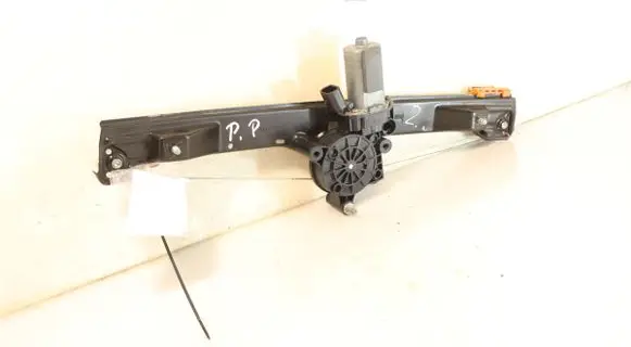Fiat Punto Evo Front window lifting mechanism without motor