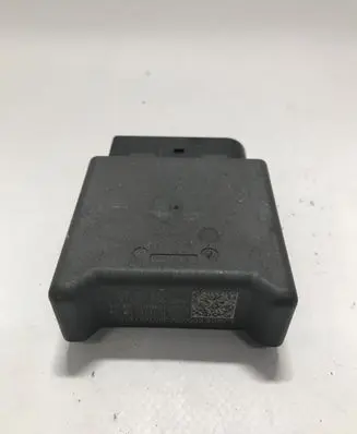Volkswagen Polo VI Fuel pump relay 5Q0906093A