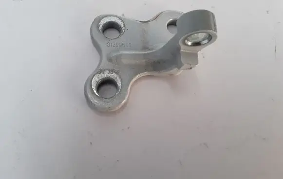 Volvo S60 Front door upper hinge 31299542