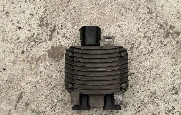 Volvo V60 Coolant fan relay 940011200 181005051512 HWREL0000