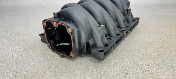 BMW 5 E39 Intake manifold 1435361 11611435361 7501563
