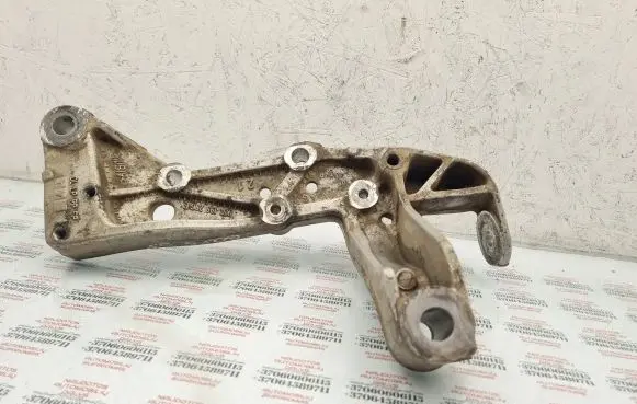 Volkswagen Golf V Front lower control arm/wishbone 1K0199296E
