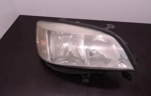 Opel Zafira A Headlight/headlamp D243