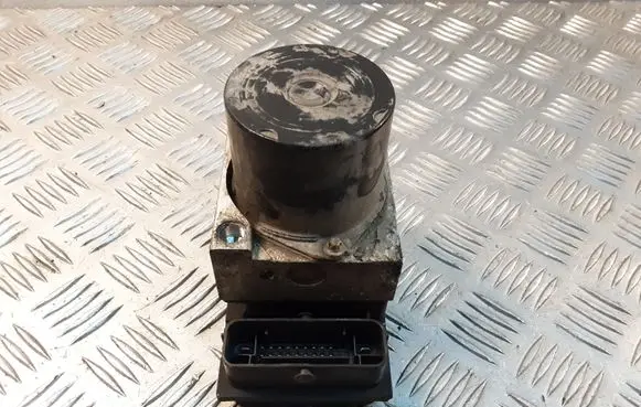 Skoda Roomster (5J) ABS Pump 6R0907379J