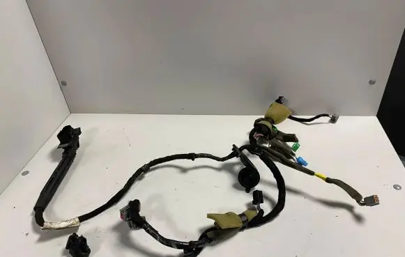 Volvo S60 Front door wiring loom 31374721