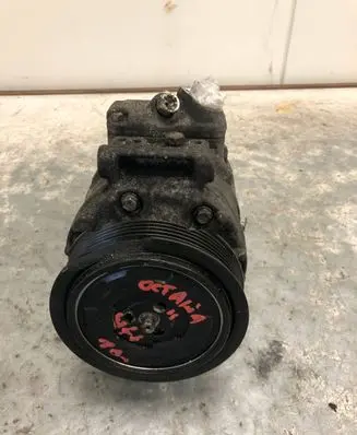 Skoda Octavia Mk2 (1Z) Air conditioning (A/C) compressor (pump) DCP32045