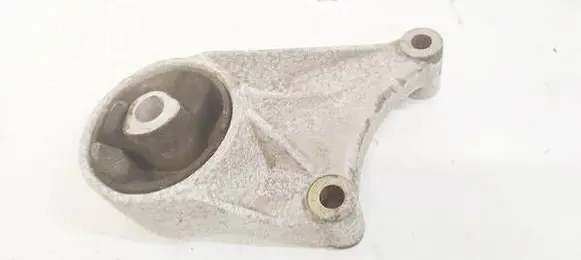 Engine mount bracket