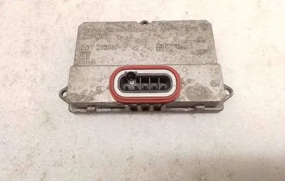 Mercedes-Benz E W211 Headlight ballast module Xenon 5DV00829000