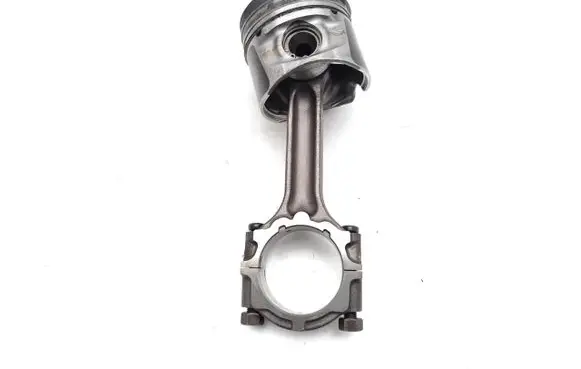 Nissan Navara Piston with connecting rod YD25DDTI