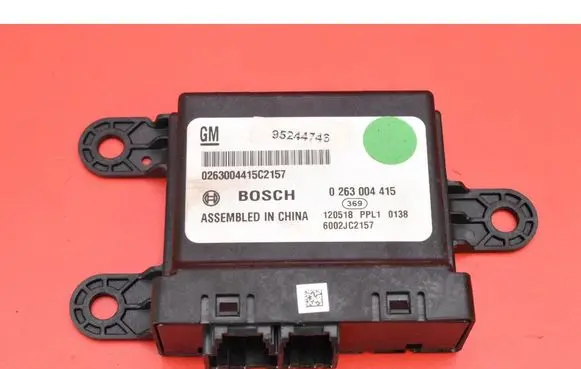 Chevrolet Cruze Engine control unit/module ECU 0263004415