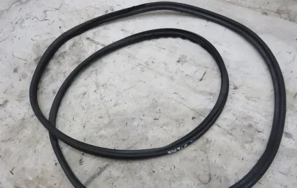 Audi A8 S8 D4 4H Engine compartment rubber GMAUTO4574097