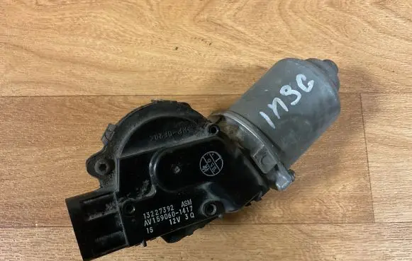 Opel Insignia A Wiper motor 13227392