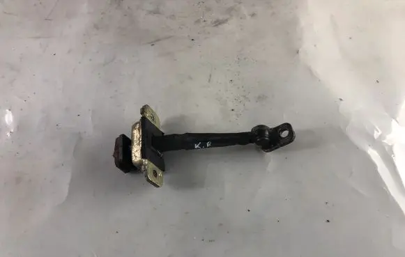 KIA Sorento Front door check strap stopper