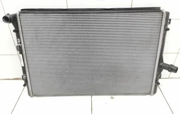 Audi A3 S3 A3 Sportback 8P Coolant radiator 1K0121251DD