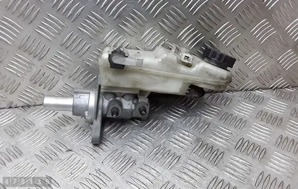 Toyota Auris 150 Master brake cylinder 0204255239