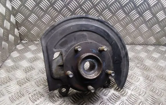 Nissan Qashqai+2 Front wheel hub